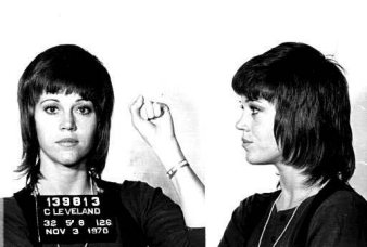Jane Fonda - poing